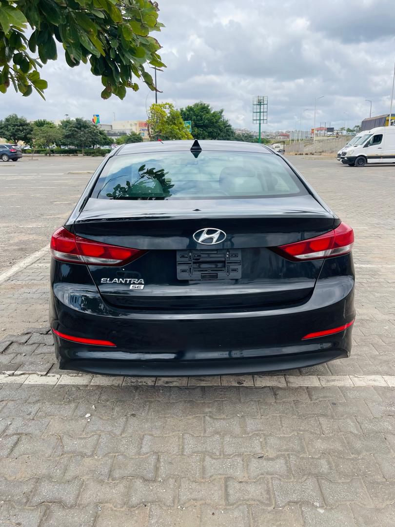 Hyundai Elantra Dashboard